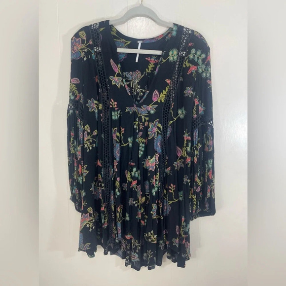 Free People Just The Two Of Us Black Floral Peasant Tunic Dress Top Women’s XS - Picture 1 of 15